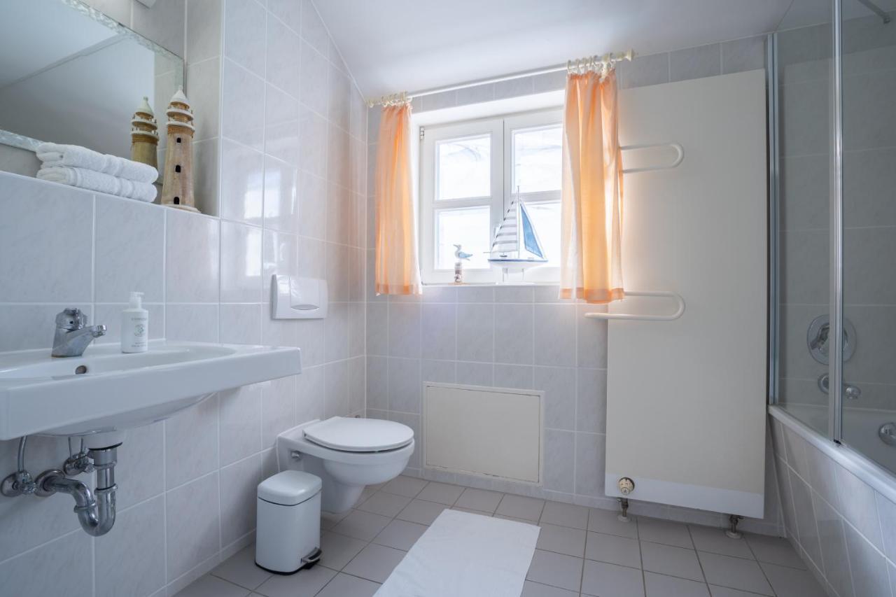 Feriendorf Rugana - Komfort Appartement Mit 1 Schlafzimmer A18 Dranske Dış mekan fotoğraf